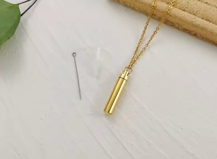 Locket MIST: Fragrance You Wear, Memories You Carry. Gift Perfume Holder Necklace for Men and Women